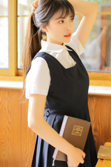 潜伏