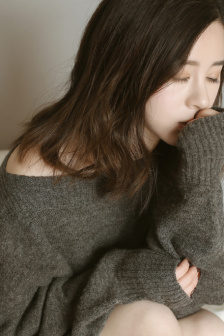 美女和男人打牌全过程